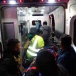 Los músicos sobrevivientes fueron rescatados del fondo del barranco y atendidos por paramédicos en la carretera del municipio de San Juan del Río, en Durango