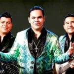 El cantante (al centro) fue asesinado en un ataque en el que se habla de 8 disparos, aunque hay versiones que apuntan a que fueron 15 los casquillos encontrados