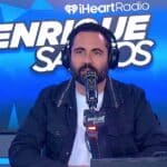 Todo comenzó porque el locutor de radio comentó el noviazgo que Alicia Machado dice haber tenido con RicardoArjona hace más de 25 años