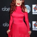 LynMay-rojo