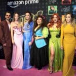 La actriz (de azul), famosa por su participación en "Mentiras, la Serie", dice contando su experiencia espera motivar a otras mujeres a no callarse este tipo de abusos