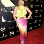 Adamari recordó además que para prevenir, decidió retirarse también el seno derecho