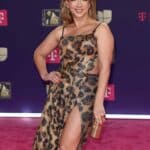 Adamari López dice que ha aprendido a amar cada cicatriz de su cuerpo, incluyendo la de su mastecomía