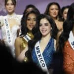 Mientras todo esto sucede, la Miss México sigue participando en eventos del concurso, previo al gran día del certamen