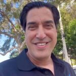 Además de ser amante de la filantropía, Asion ha ocupado cargos de alto nivel en firmas de bienes raíces de lujo en el sur de Florida