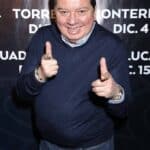 Increíblemente, contó el cantante, un hombre que no conocía lo vio desesperado hablando con su abogada, y de la nada le prestó para que saldara toda su deuda