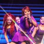 La cantante dijo que desconocía que sufría de osteoporosis, por lo que le tuvieron que reconstruir los huesos de la columna vertebral, con todo y cervicales, lumbares y sacros