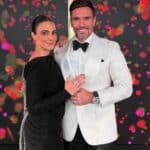 El actor le dice a Mati que su esposa Valeria, sus hermanos, tíos y primos lo esperan para conocerlo