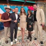 La presentadora de raíces hondureñas posó con el equipo de presentadores de "Hoy Día"