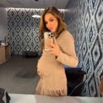 Compartió esta imagen tomada en el camerino de Telemundo, momentos antes de salir al aire