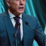 Sergio Mayer pidió permiso para ausentarse de su puesto en la Cámara de Diputados, para entrar al reality de Telemundo