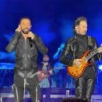 Antes de iniciar su concierto en la Feria de la Fresa en Irapuato, Guanajuato, Mario Domm reveló por qué su compañero, el cantante Samo, no asistió esa noche