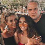 Daniela cuenta que dejaron de molestar a su hija hasta que su esposo Gustavo Díaz Ordaz Jr. respondió una de las llamadas y "les mentó la madre" a los acosadores