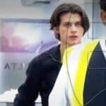 Miguel, de quien dicen que también canta, es un joven muy atractivo