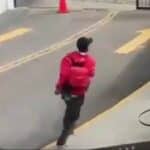 Miembros del staff comenzaron a correr, algunos poniéndose a salvo y otros para ayudar a sus compañeros que estaban siendo atacados