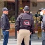 Autoridades judiciales de Bogotá acudieron ante la denuncia de que un cadáver se encontraba dentro de una maleta, en uno de los apartamentos del edificio