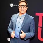 Alan Tacher de "Despierta América" llamó lindo a Raúl González, a lo que éste le respondió que lo mismo piensa su pareja