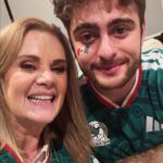Erika está contenta de que su hijo al fin tenga una relación con su padre