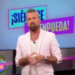 Jorge Bernal, conductor de "Siéntese Quien Pueda", leyó al aire un breve comunicado en el que anunciaba que la ecuatoriana quedaba fuera del show