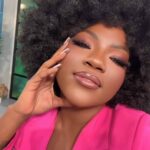 La presentadora dominicana Chikybombom reconoce que sus comentarios sobre el supuesto despido de Telemundo de 500 empleados fue totalmente inapropiado
