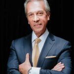 El periodista Oswaldo Borraez era, por su parte, rostro y figura central de las noticias en el canal 34 de Univision en Los Angeles